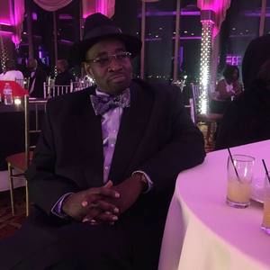 Meet your Posher, Leroy